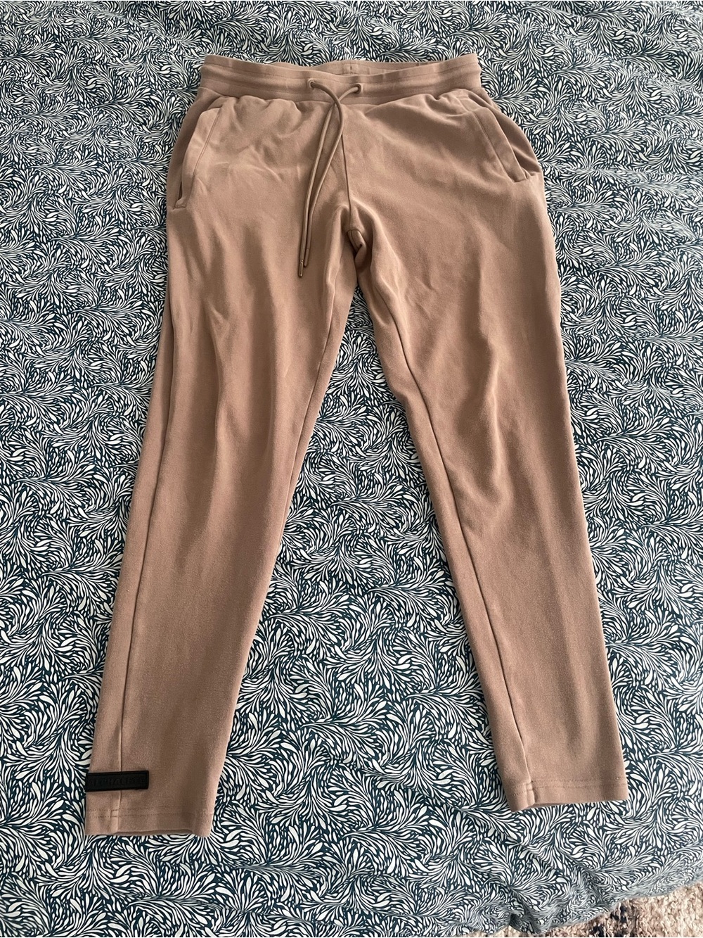 Alphalete Identity Jogger Men’s Medium Tan Khaki